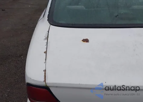 1996 Oldsmobile 88 Ls z USA, uszkodzony, nr VIN 1G3HN52K7T4834277